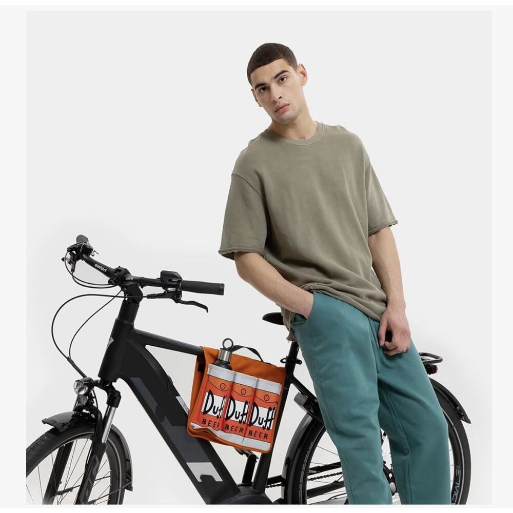Eastpack X The Simpsons Duff Ever Bottler Bike